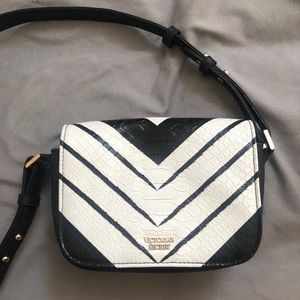 NWOT Victoria’s Secret Crossbody